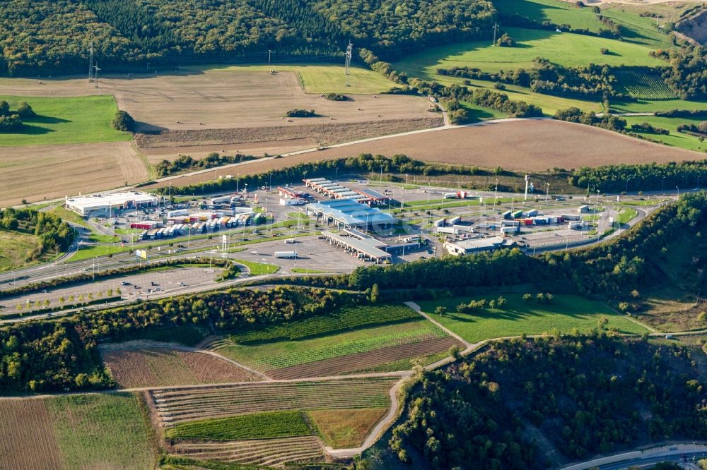 Mertert from the bird's eye view: Motorway service area Aire de Wasserbillig on the edge of the course of BAB highway A1 in Mertert in Grevenmacher, Luxembourg