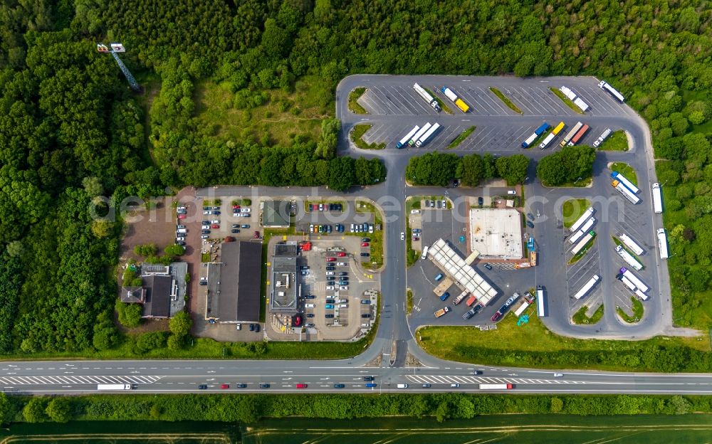 Werne from above - Motorway service area on the edge of the course of BAB highway 1 in Werne in the state North Rhine-Westphalia, Germany