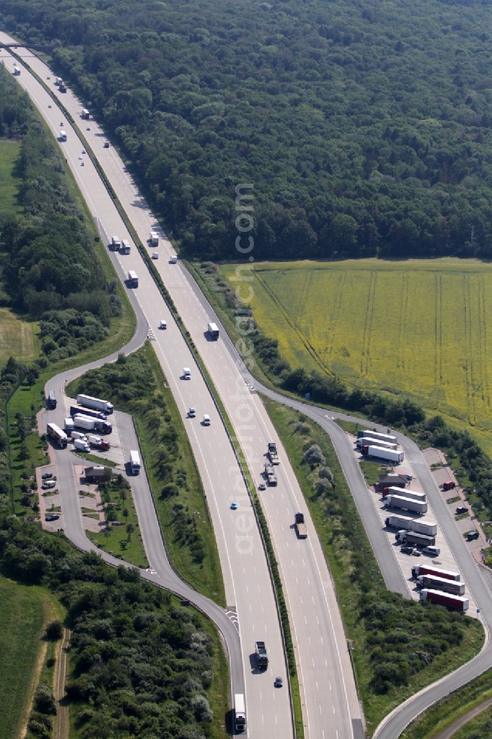 Aerial image Egstedt - Routing and traffic lanes during the motorway service station and parking lot of the BAB A 4 in Egstedt in the state Thuringia, Germany