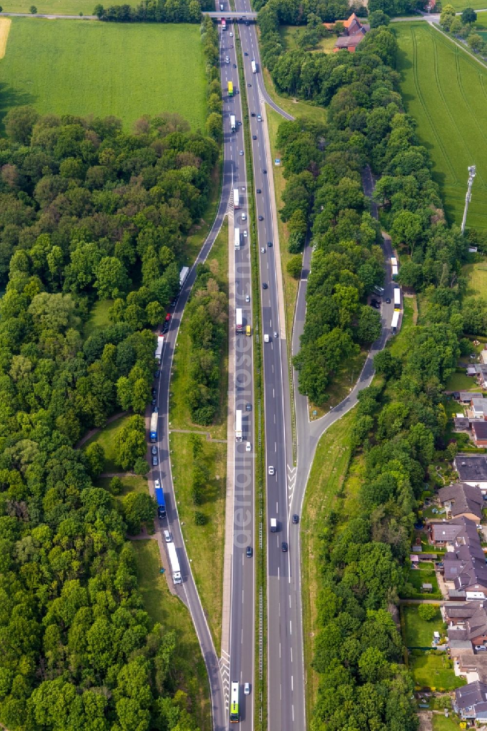 Aerial image Stockum - Routing and traffic lanes during the motorway service station and parking lot of the BAB A1 in Stockum in the state North Rhine-Westphalia, Germany