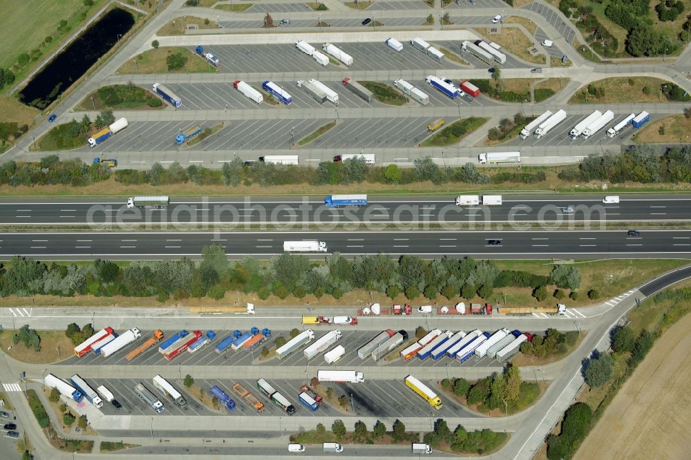 Mittenwalde from above - Motorway service area on the edge of the course of BAB highway 10 E30 Am Fichtenplan in Mittenwalde in the state Brandenburg