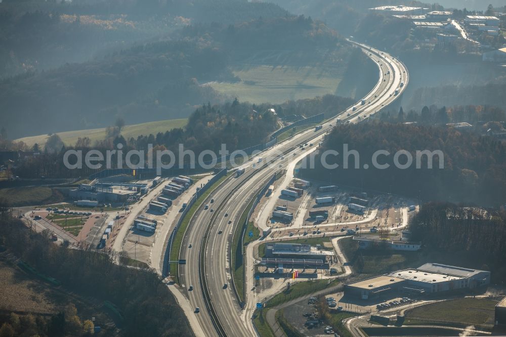 Aerial image Lüdenscheid - Motorway service area on the edge of the course of BAB highway 45 in Luedenscheid in the state North Rhine-Westphalia, Germany