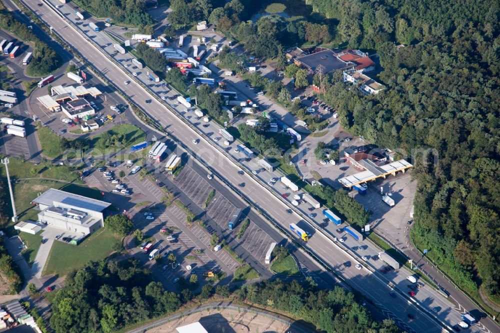 Forst from above - Motorway service area on the edge of the course of BAB highway A5 (Serways Hotel Bruchsal West) in Forst in the state Baden-Wuerttemberg, Germany