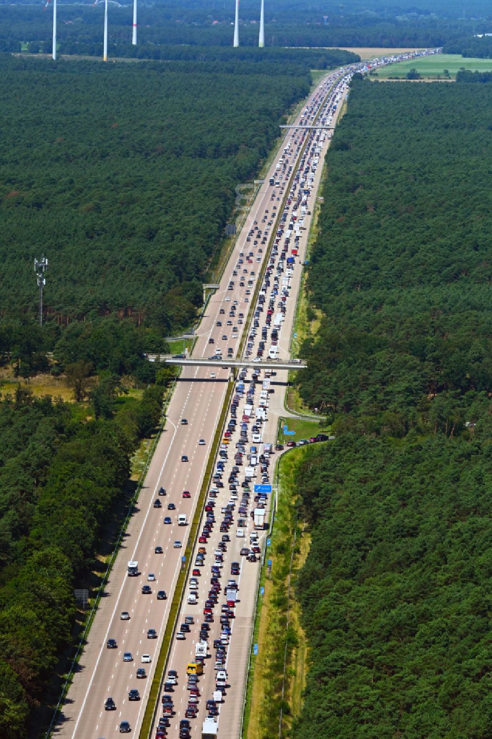 Hoheheide from the bird's eye view: Motorway congestion along the route of the lanes BAB A7 in Hoheheide in the state Lower Saxony, Germany