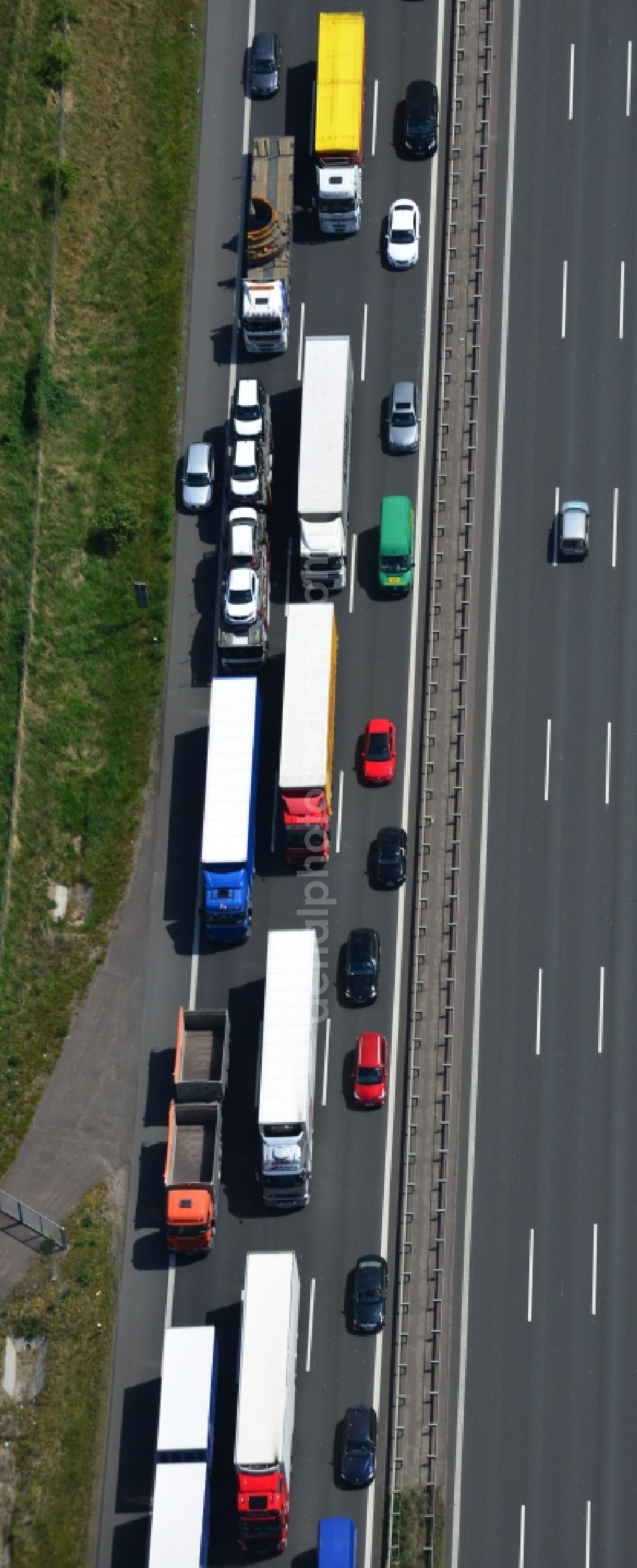 Aerial photograph Hohenwarthe - Highway congestion along the route of the lanes BAB A2 - E30 in Hohenwarthe in the state Saxony-Anhalt