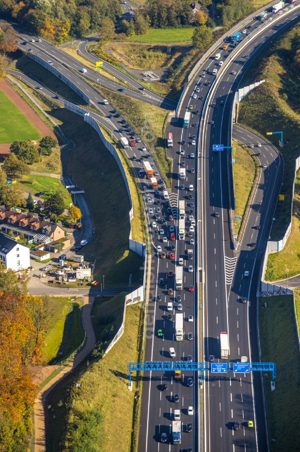 Aerial image Bochum - Motorway congestion along the route of the lanes A448 on street Paulinenstrasse in the district Altenbochum in Bochum at Ruhrgebiet in the state North Rhine-Westphalia, Germany