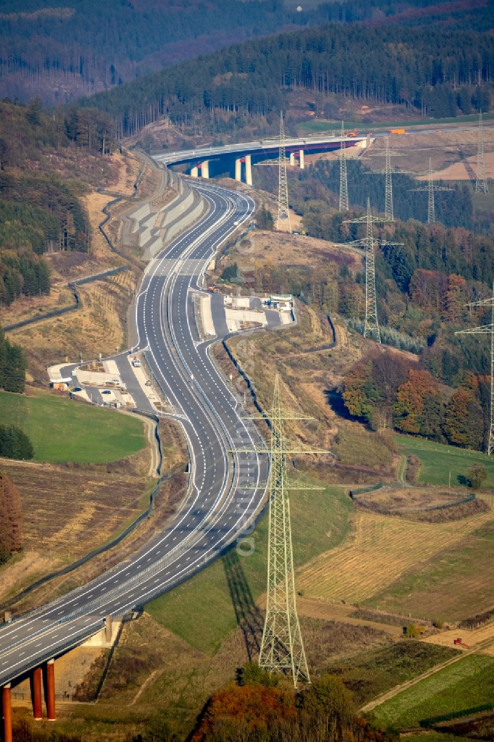 Aerial photograph Bestwig - Motorway course of the BAB A46 in the district Ostwig in Bestwig in the state North Rhine-Westphalia