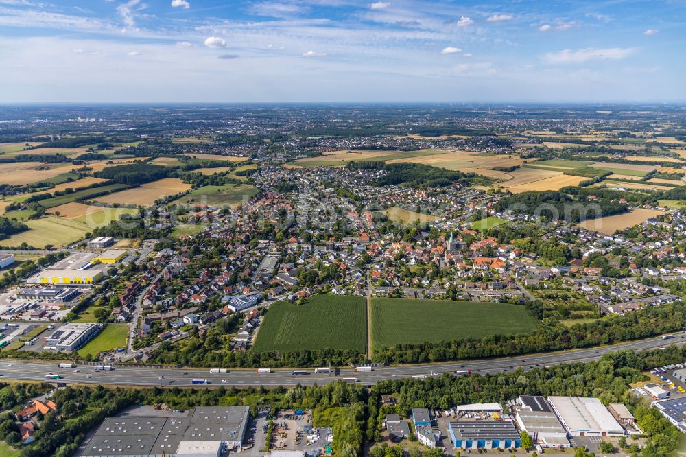 Aerial photograph Hamm - Highway route BAB 2 in in Hamm at Ruhrgebiet in the state North Rhine-Westphalia, Germany