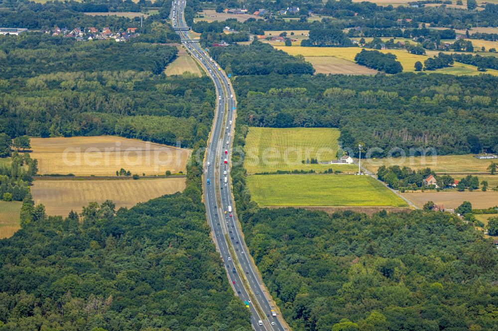 Aerial image Bergkamen - Highway route A1 in Bergkamen at Ruhrgebiet in the state North Rhine-Westphalia, Germany