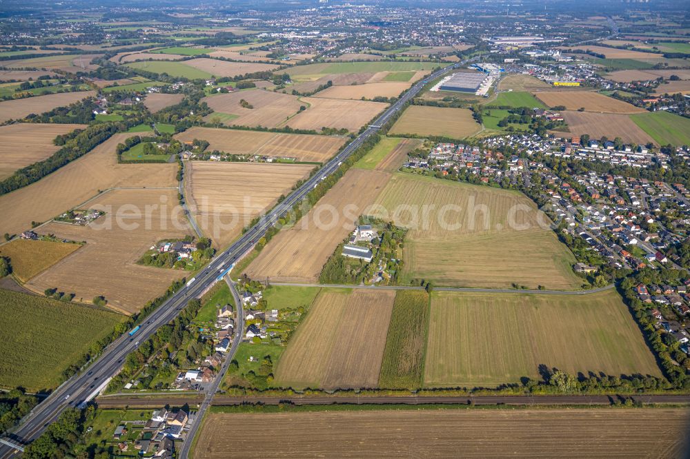 Aerial image Reckerdingsmühle - Highway route of Bundesautobahn BAB A1 in in Reckerdingsmuehle at Ruhrgebiet in the state North Rhine-Westphalia, Germany