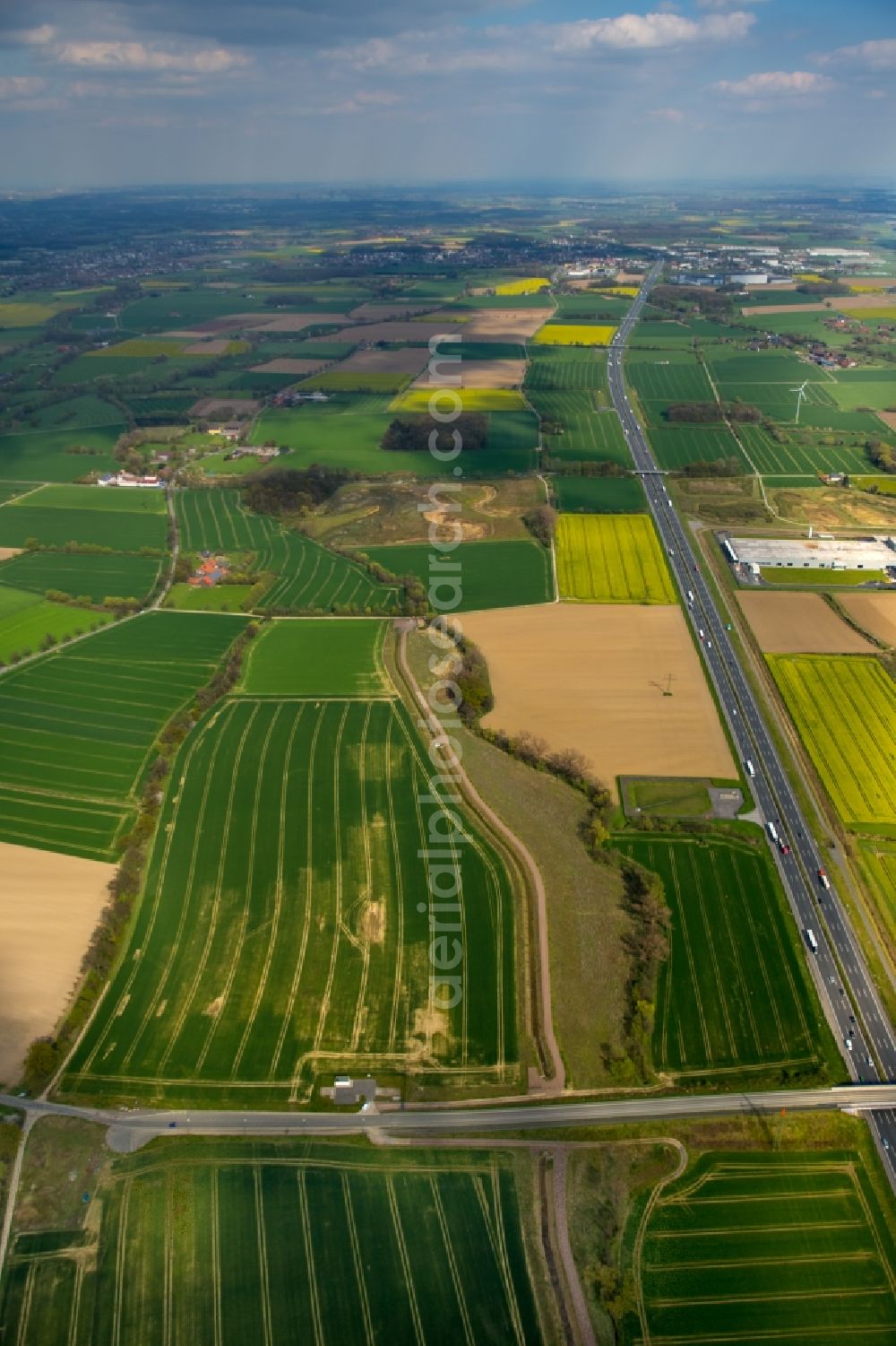 Aerial photograph Westerbönen - Course of the federal motorway A2 between agricultural fields in Westerboenen in the state of North Rhine-Westphalia