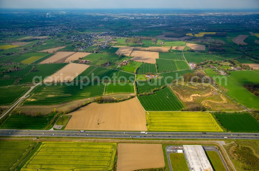 Westerbönen from above - Course of the federal motorway A2 between agricultural fields in Westerboenen in the state of North Rhine-Westphalia