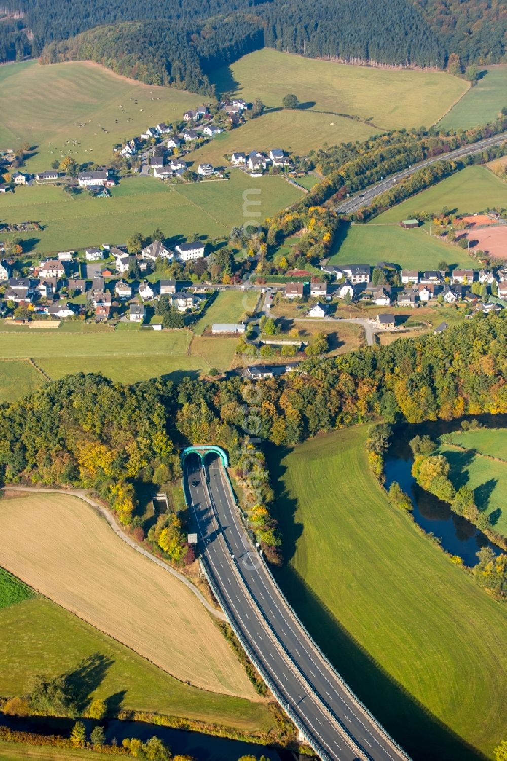 Aerial photograph Meschede - Routing and traffic lanes during the highway tunnel construction of the motorway A46 in Olpe in Meschede in the state North Rhine-Westphalia