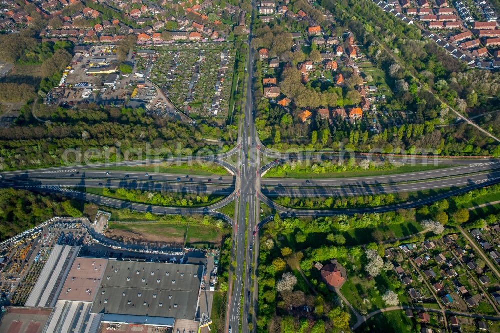 Duisburg from above - Routing and traffic lanes during the highway exit and access the motorway A 59 Duisburg-Walsum in Duisburg in the state North Rhine-Westphalia, Germany