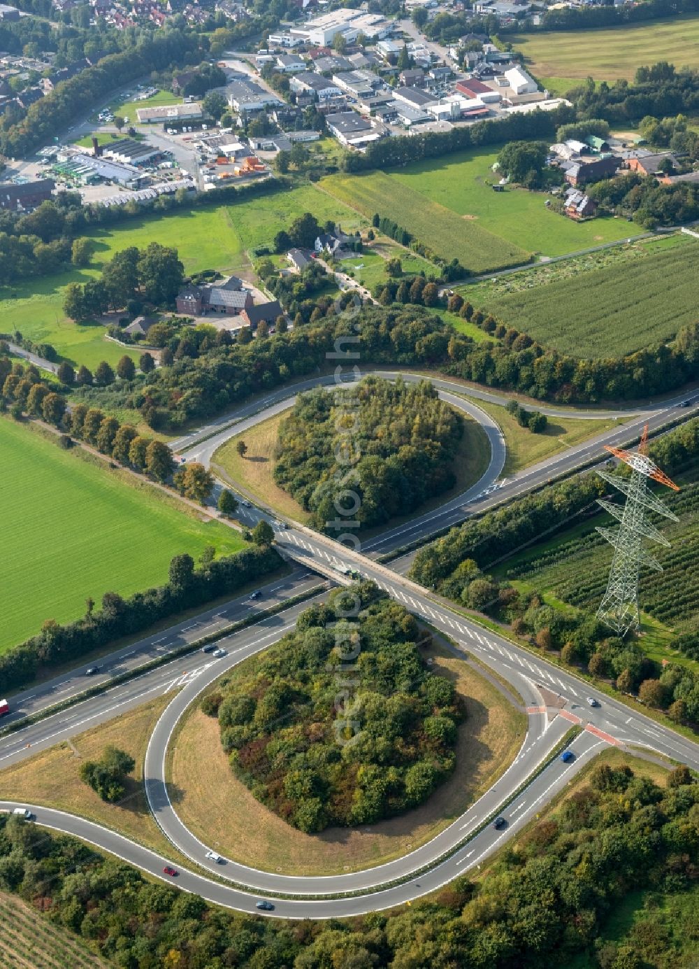 Aerial photograph Bottrop - Motorway BAB A31 at Kirchhellen in Bottrop in North Rhine-Westphalia