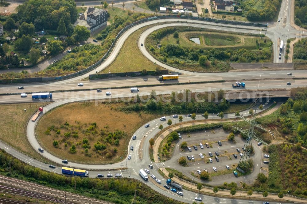 Gelsenkirchen from above - Routing and traffic lanes during the highway exit and access the motorway A 42 Gelsenkirchen-Schalke in Gelsenkirchen in the state North Rhine-Westphalia, Germany