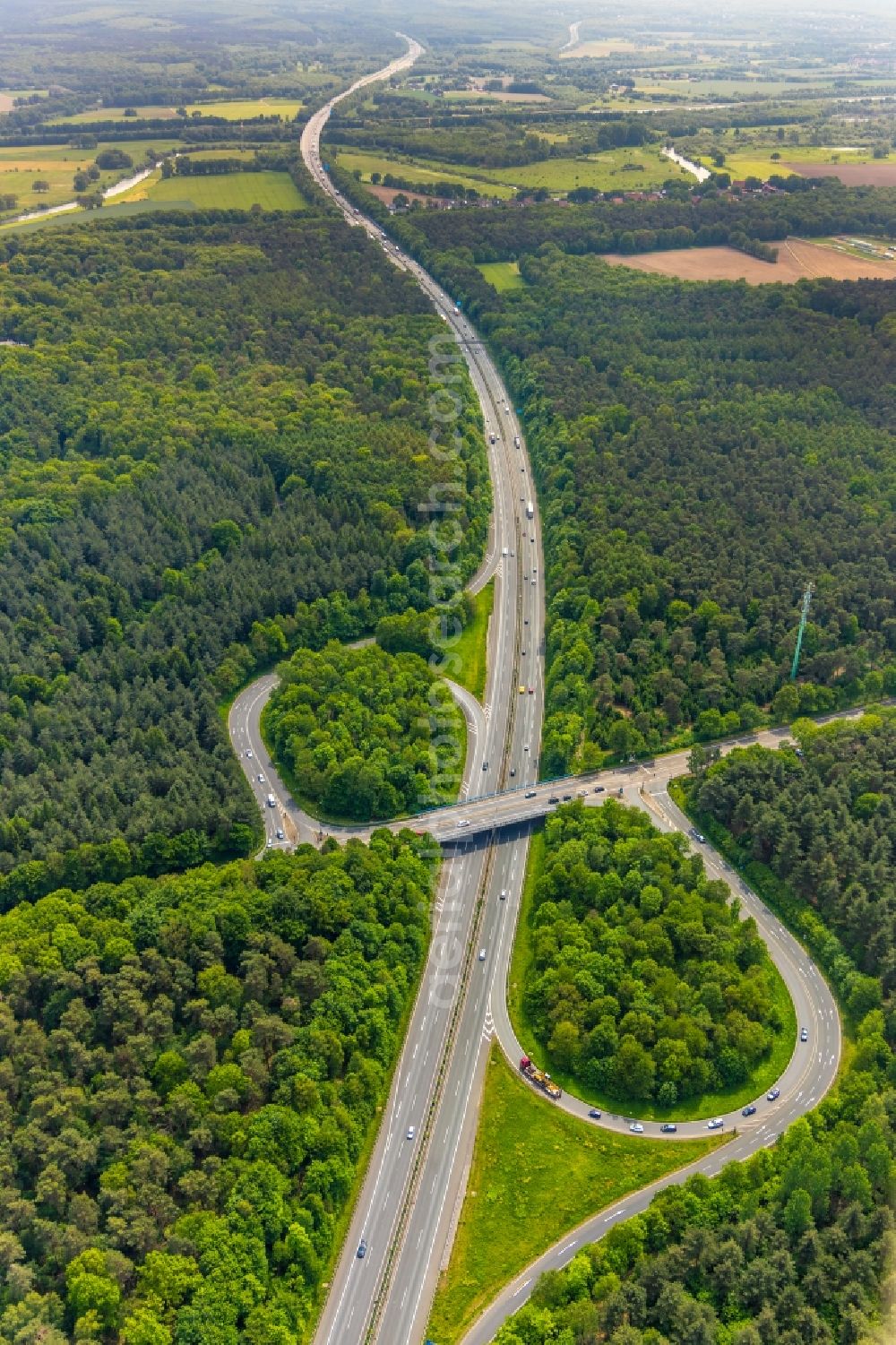 Haltern am See from the bird's eye view: Routing and traffic lanes during the highway exit and access the motorway A 43 in Haltern am See in the state North Rhine-Westphalia, Germany