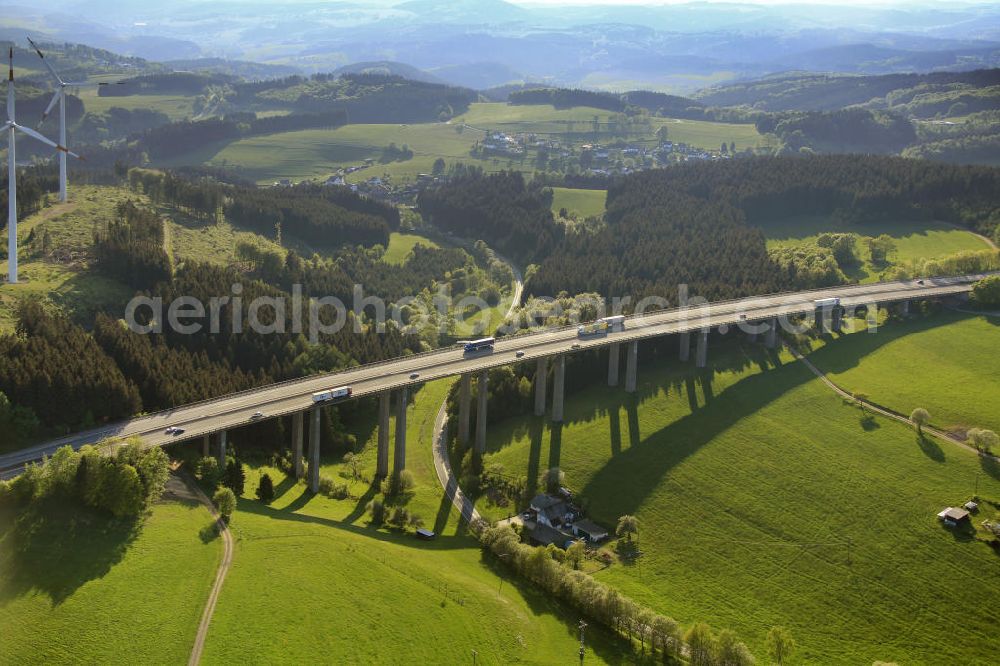 Aerial image Beustenbach - Talbrücke Beustenbach bei der gleichnamigen Stadt Beustenbach in Nordrhein-Westfalen. Sie führt die Autobahn 45 fort. Highway bridge Beustenbach at the city Beustenbach in the state North Rine-Westphalia. The bridge continues the motorway A45.