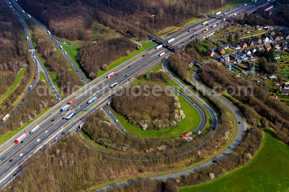 Bottrop from above - Of highway triangle the federal motorway A 2 - A31 in Bottrop in the state North Rhine-Westphalia, Germany