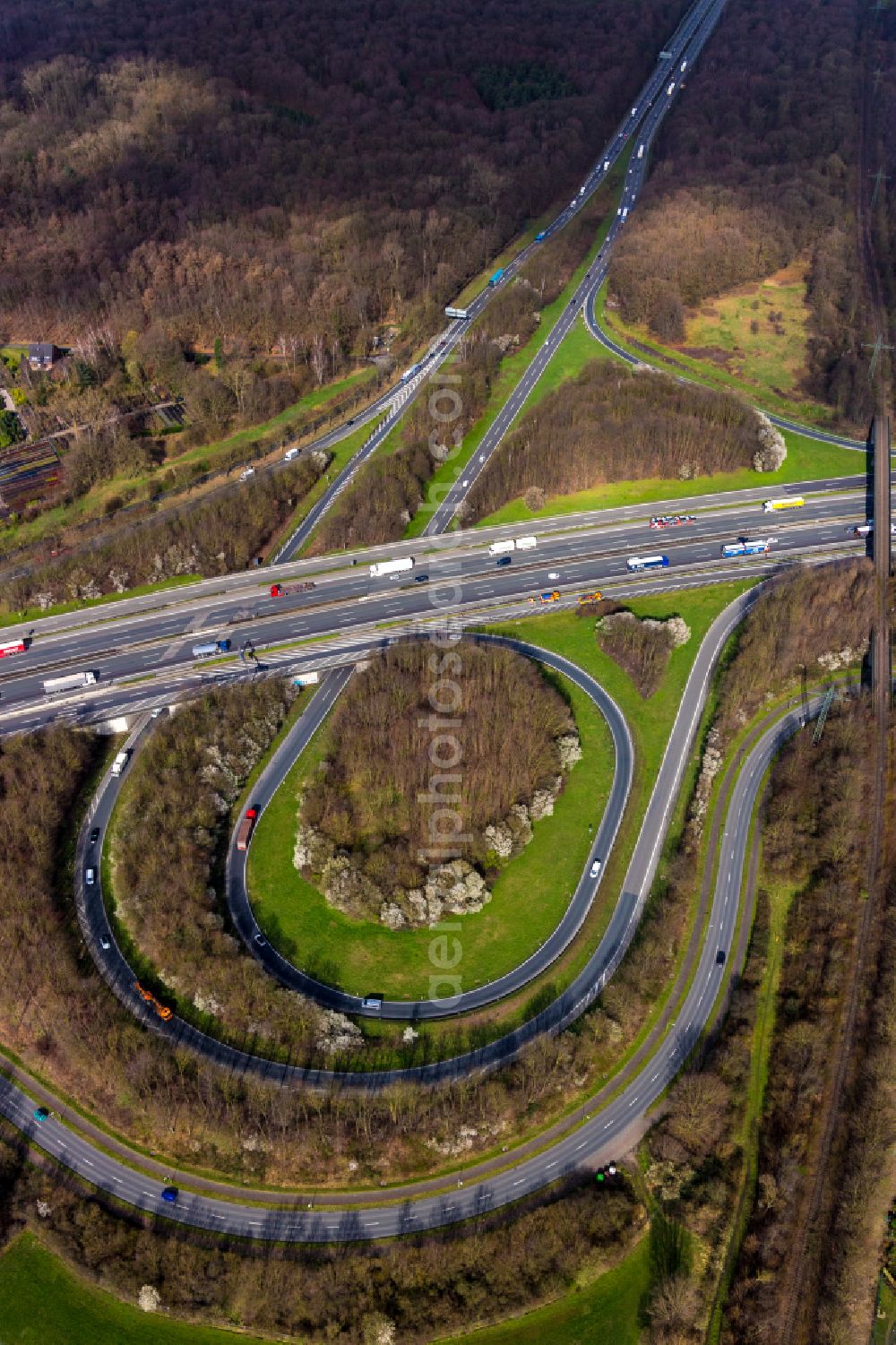 Bottrop from the bird's eye view: Of highway triangle the federal motorway A 2 - A31 in Bottrop in the state North Rhine-Westphalia, Germany