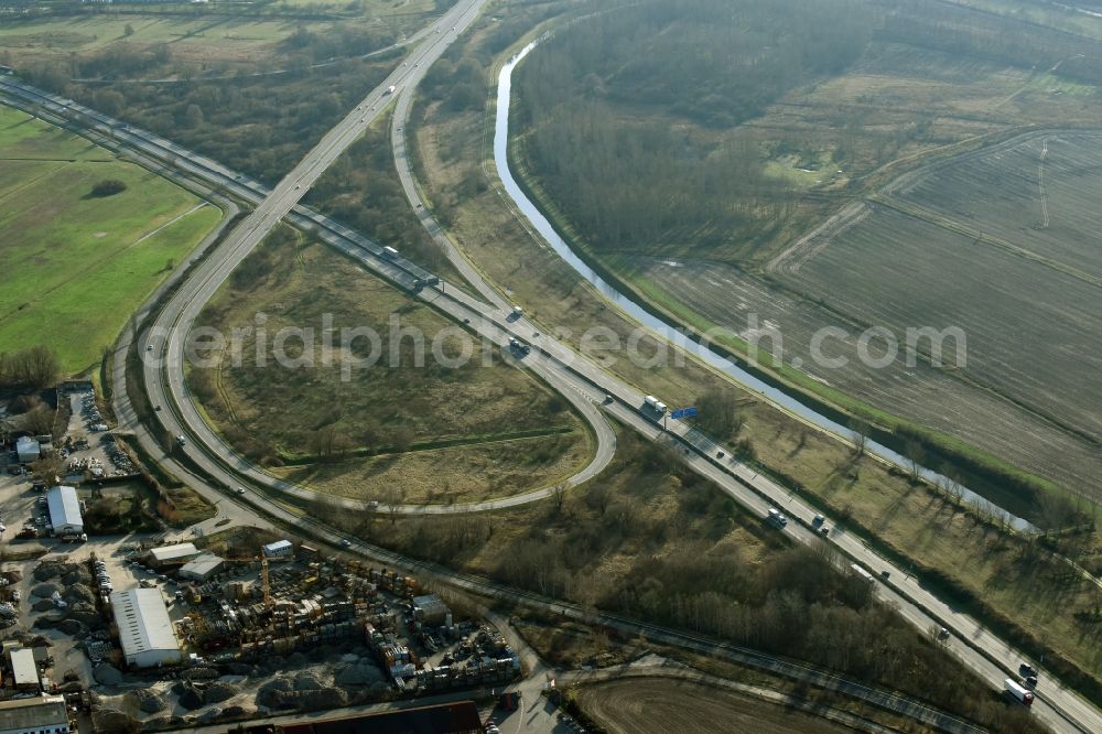 Aerial photograph Wandlitz - Highway triangle the federal motorway A 10 A114 Dreieck Pankow in Schoenerlinde in the state Brandenburg