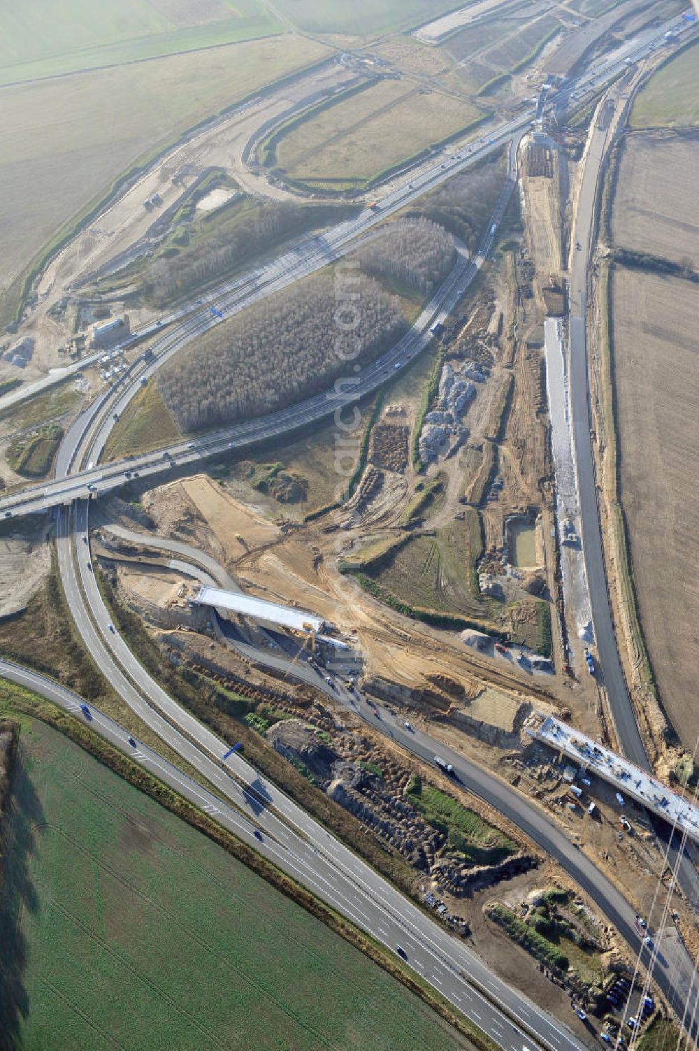 SCHWANEBECK from the bird's eye view: Baustelle vom Autobahndreieck Kreuz Barnim, vormals AD Schwanebeck, mit Aus- und Umbauarbeiten. Die EUROVIA führt im Auftrag des Landesbetrieb Brandenburg umfangreiche Abbruch-, Erdarbeiten und den Neubau von Brückenbauwerken zum Um- und Ausbau des Autobahndreiecks (AD) Barnim am nördlichen Berliner Ring durch. View of the construction site at the highway triangle Kreuz Barnim.