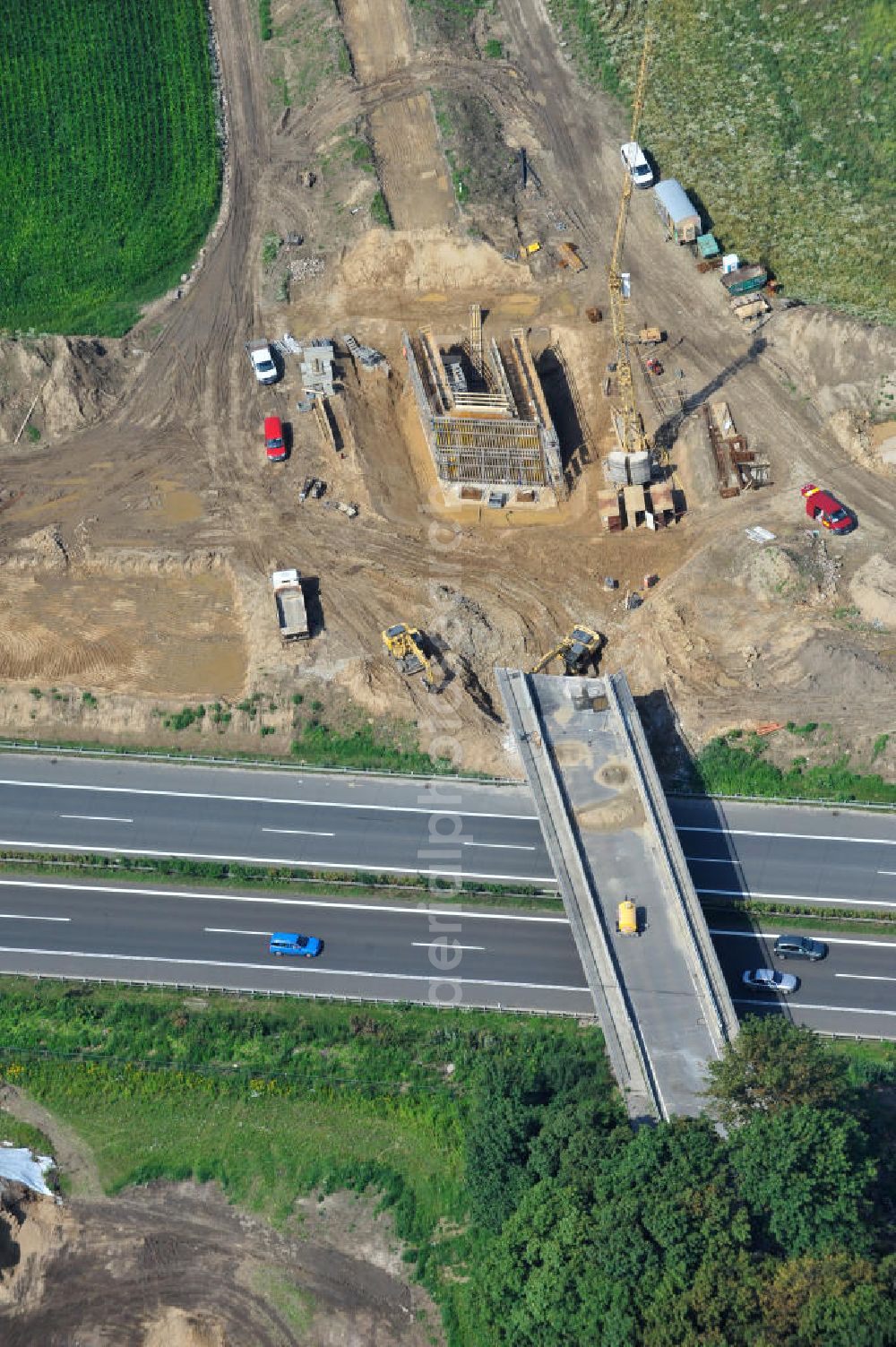 Schwanebeck / Barnim from above - Baustelle vom Autobahndreieck Kreuz Barnim , vormals AD Schwanebeck, mit Aus- und Umbauarbeiten. View of the construction site at the highway triangle Kreuz Barnim.