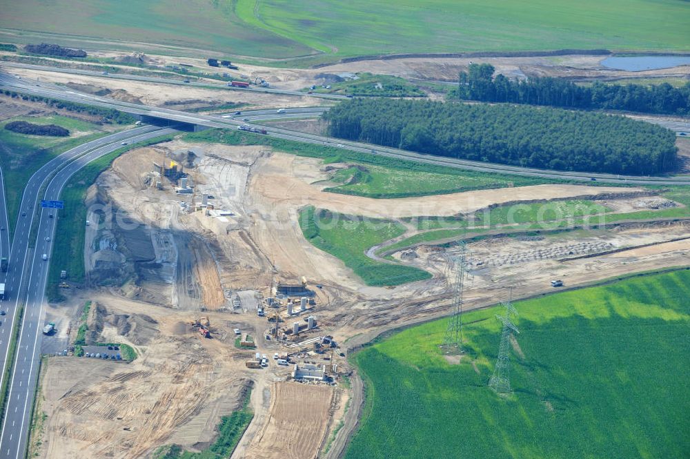 Aerial photograph Schwanebeck / Barnim - Baustelle vom Autobahndreieck Kreuz Barnim , vormals AD Schwanebeck, mit Aus- und Umbauarbeiten. View of the construction site at the highway triangle Kreuz Barnim.