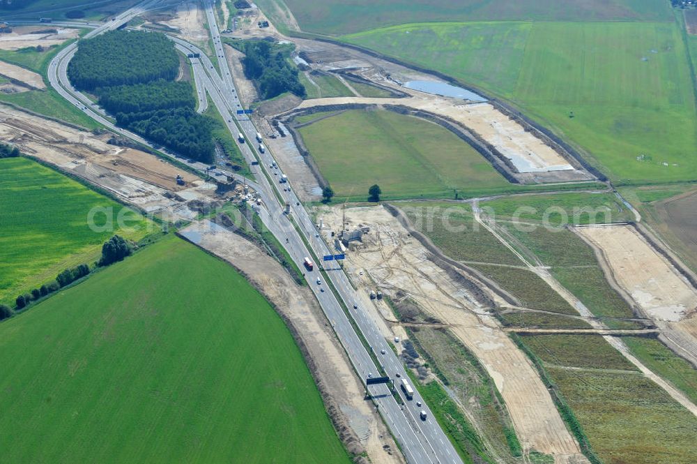 Aerial image Schwanebeck / Barnim - Baustelle vom Autobahndreieck Kreuz Barnim , vormals AD Schwanebeck, mit Aus- und Umbauarbeiten. View of the construction site at the highway triangle Kreuz Barnim.