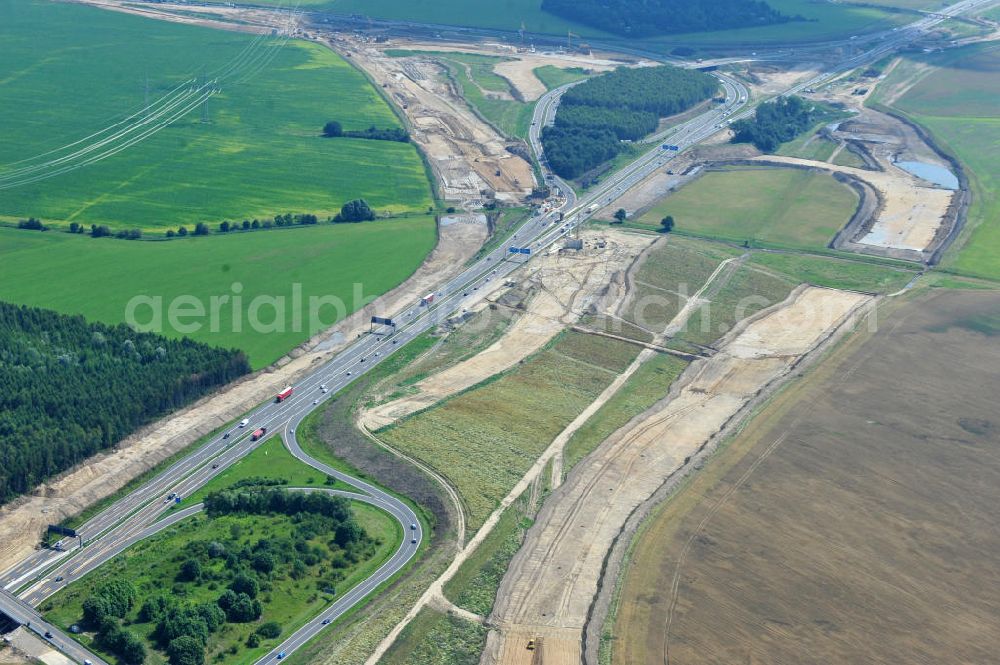 Aerial image Schwanebeck / Barnim - Baustelle vom Autobahndreieck Kreuz Barnim , vormals AD Schwanebeck, mit Aus- und Umbauarbeiten. View of the construction site at the highway triangle Kreuz Barnim.