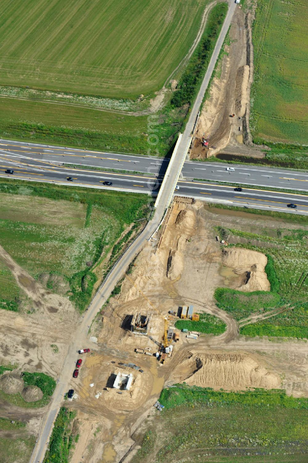 Schwanebeck / Barnim from the bird's eye view: Baustelle vom Autobahndreieck Kreuz Barnim , vormals AD Schwanebeck, mit Aus- und Umbauarbeiten. View of the construction site at the highway triangle Kreuz Barnim.