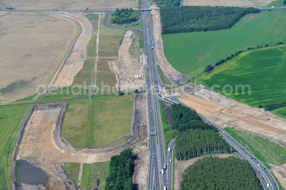 Aerial photograph Schwanebeck / Barnim - Baustelle vom Autobahndreieck Kreuz Barnim , vormals AD Schwanebeck, mit Aus- und Umbauarbeiten. View of the construction site at the highway triangle Kreuz Barnim.