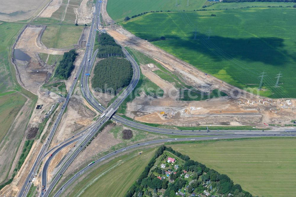 Aerial photograph Schwanebeck / Barnim - Baustelle vom Autobahndreieck Kreuz Barnim , vormals AD Schwanebeck, mit Aus- und Umbauarbeiten. View of the construction site at the highway triangle Kreuz Barnim.