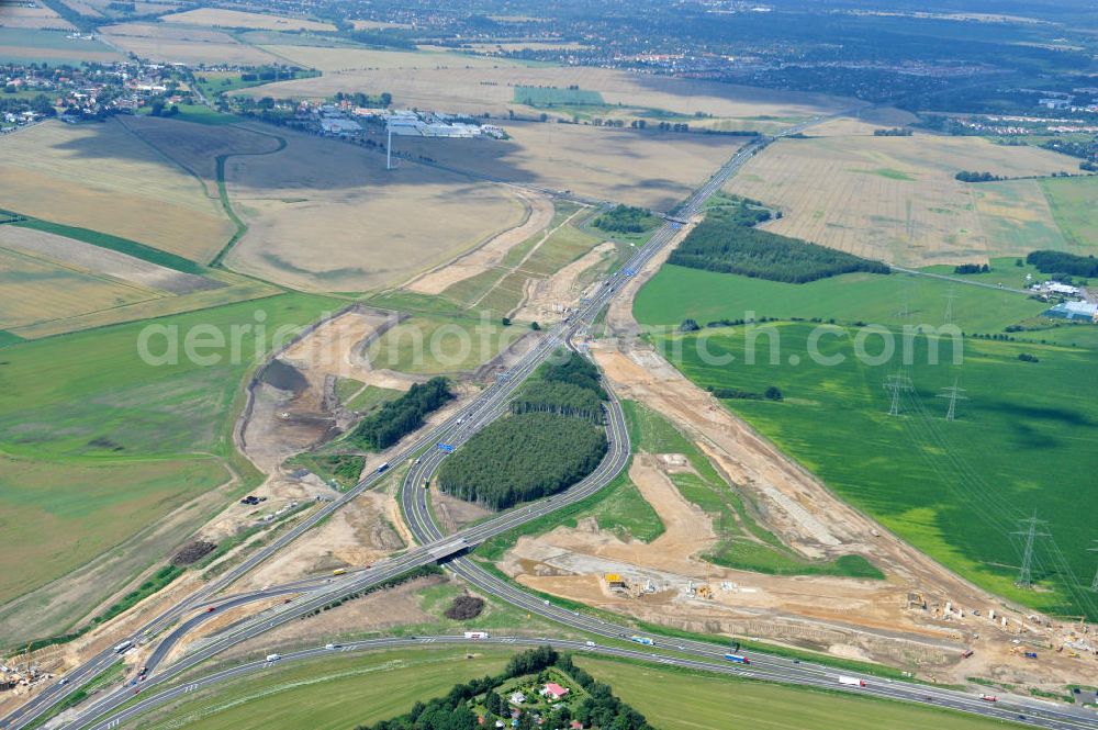 Schwanebeck from the bird's eye view: Baustelle vom Autobahndreieck Kreuz Barnim , vormals AD Schwanebeck, mit Aus- und Umbauarbeiten. View of the construction site at the highway triangle Kreuz Barnim.