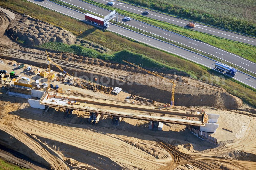 Schwanebeck from above - Baustelle vom Autobahndreieck Kreuz Barnim, vormals AD Schwanebeck, mit Aus- und Umbauarbeiten. Die EUROVIA führt im Auftrag des Landesbetrieb Brandenburg umfangreiche Abbruch-, Erdarbeiten und den Neubau von Brückenbauwerken zum Um- und Ausbau des Autobahndreiecks (AD) Barnim am nördlichen Berliner Ring durch. View of the construction site at the highway triangle Kreuz Barnim.