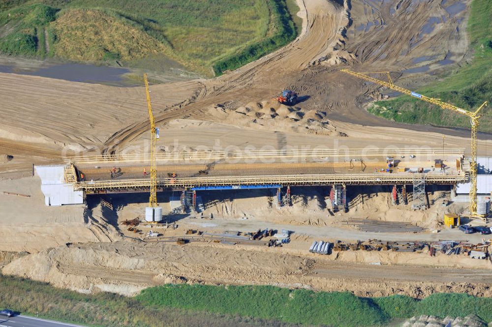 Schwanebeck from above - Baustelle vom Autobahndreieck Kreuz Barnim, vormals AD Schwanebeck, mit Aus- und Umbauarbeiten. Die EUROVIA führt im Auftrag des Landesbetrieb Brandenburg umfangreiche Abbruch-, Erdarbeiten und den Neubau von Brückenbauwerken zum Um- und Ausbau des Autobahndreiecks (AD) Barnim am nördlichen Berliner Ring durch. View of the construction site at the highway triangle Kreuz Barnim.