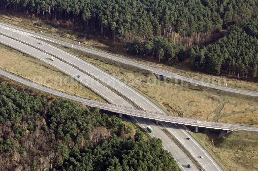 Aerial photograph Uckley - Blick auf das Autobahndreieck Speeaue am südöstlichen Berliner Ring an der A10 / E55