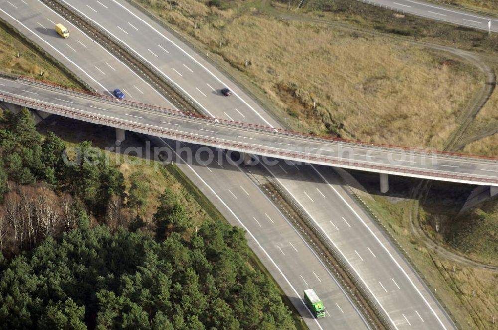 Uckley from the bird's eye view: Blick auf das Autobahndreieck Speeaue am südöstlichen Berliner Ring an der A10 / E55