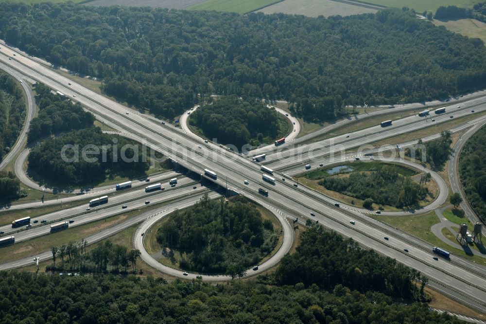 Aerial photograph Hannover - Traffic flow at the intersection- motorway A 2 - A7 in Hannover in the state Lower Saxony, Germany