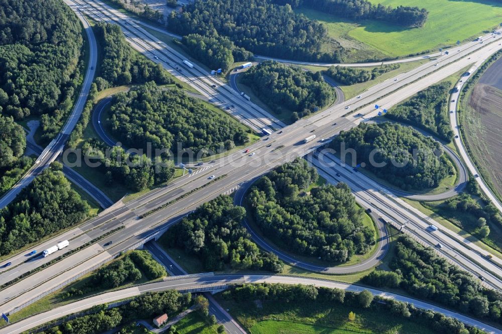 Aerial image Hermsdorf - Traffic flow at the intersection- motorway A 4 and A9 Hermsdorfer Kreuz in Hermsdorf in the state Thuringia, Germany