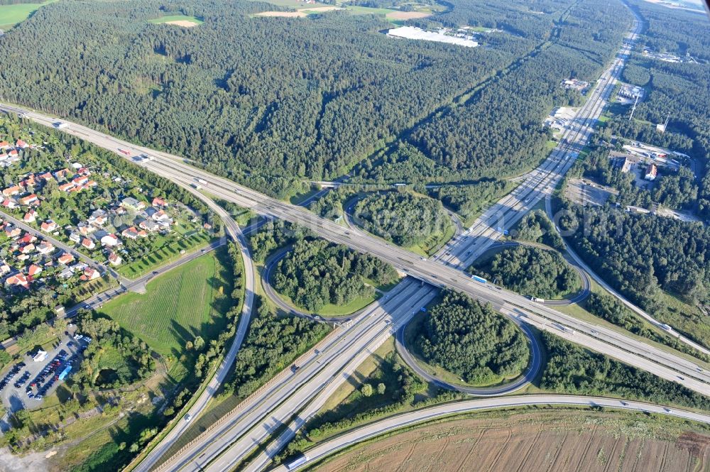 Aerial photograph Hermsdorf - Traffic flow at the intersection- motorway A 4 and A9 Hermsdorfer Kreuz in Hermsdorf in the state Thuringia, Germany