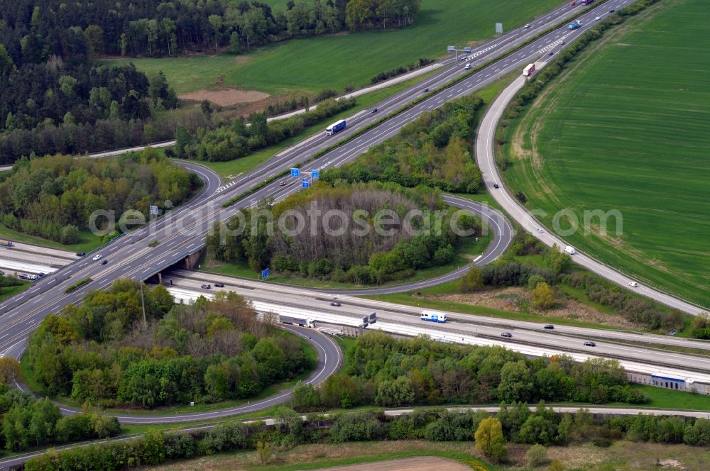 Aerial photograph Hermsdorf - Traffic flow at the intersection- motorway A 4 and A9 Hermsdorfer Kreuz in Hermsdorf in the state Thuringia, Germany