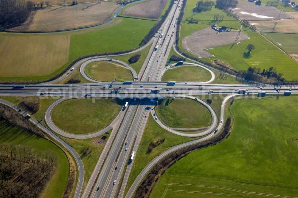 Lotte from above - Traffic flow at the intersection- motorway A30 - A1 Kreuz Lotte/Osnabrueck in form of cloverleaf in Lotte in the state North Rhine-Westphalia, Germany