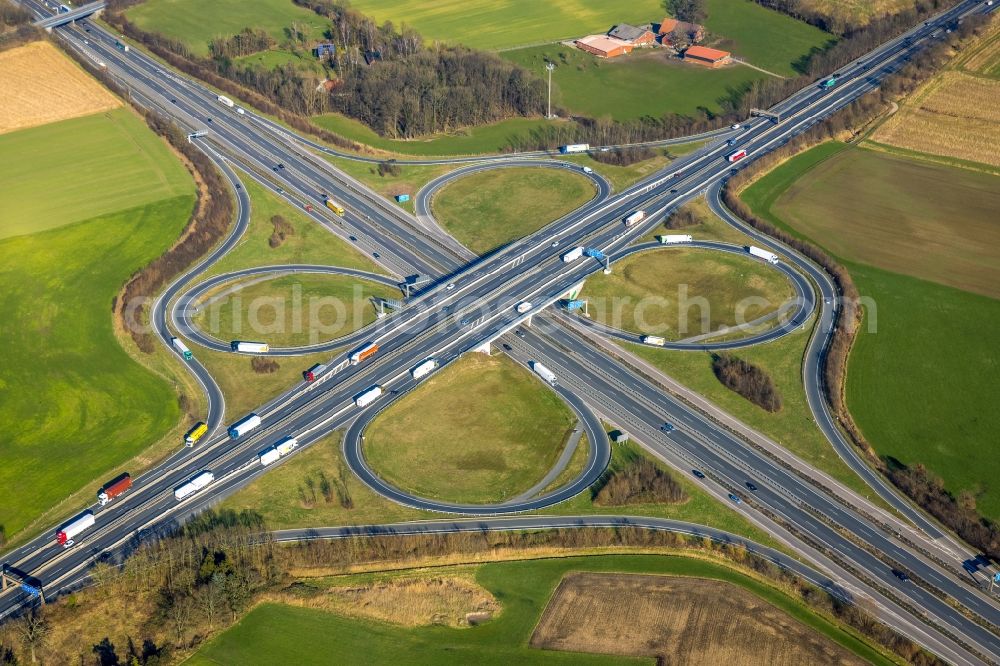 Aerial image Lotte - Traffic flow at the intersection- motorway A30 - A1 Kreuz Lotte/Osnabrueck in form of cloverleaf in Lotte in the state North Rhine-Westphalia, Germany