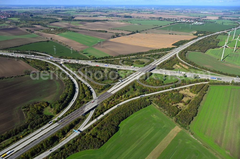 Niederndodeleben from above - Traffic flow at the intersection- motorway A 2 - A14 Kreuz Magdeburg in Niederndodeleben in the state Saxony-Anhalt, Germany