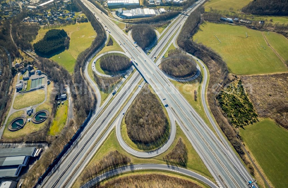 Aerial image Gerlingen - Traffic flow at the intersection- motorway A45 Kreuz Olpe-Sued in form of cloverleaf in Gerlingen Sauerland in the state North Rhine-Westphalia, Germany