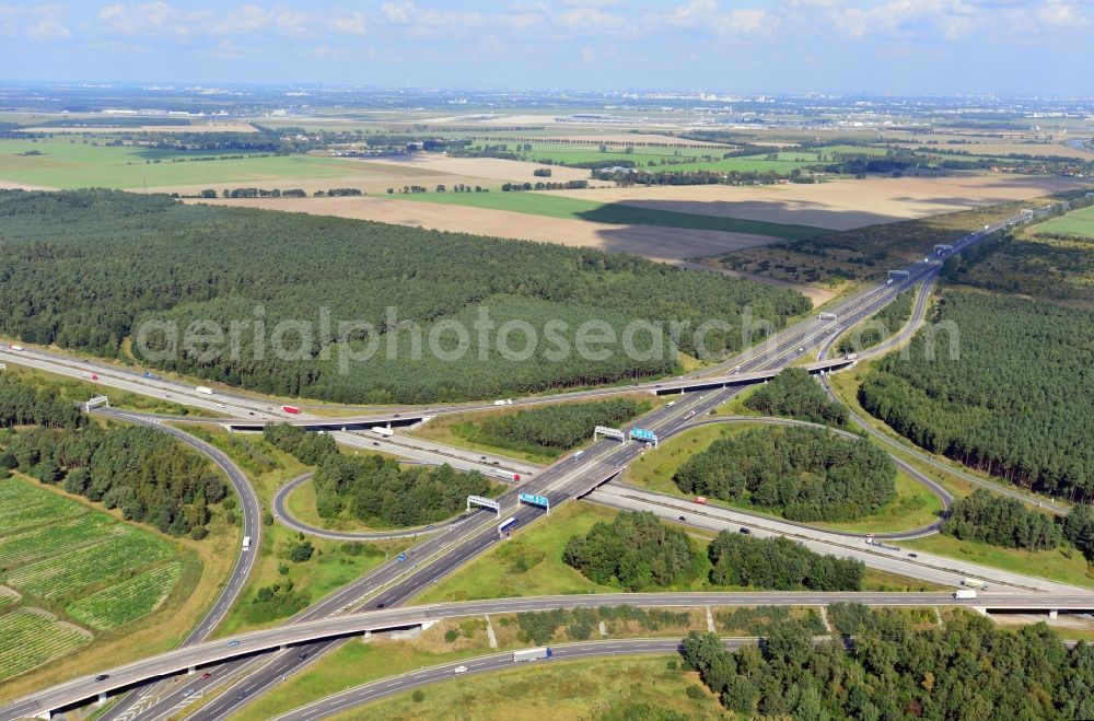 Aerial image Kiekebusch - The Schönefeld junction, also called interchange or cross-Schönefeld Schönefeld is a junction on the southern Berliner Ring (A10 / A13 / E55 / E36) in Brandenburg