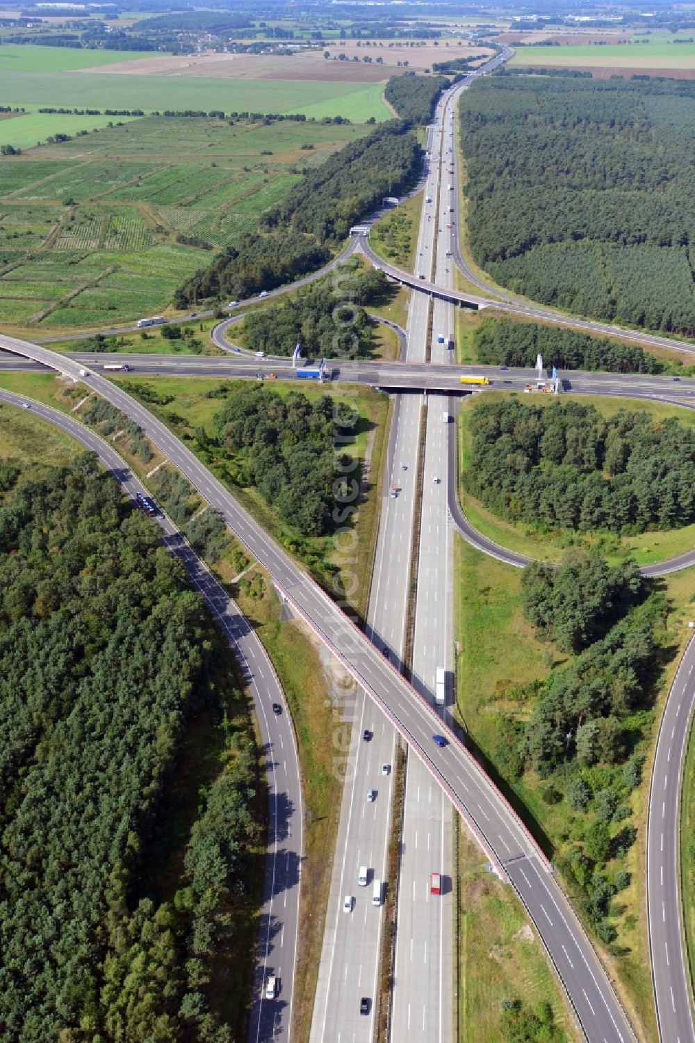 Kiekebusch from above - The Schönefeld junction, also called interchange or cross-Schönefeld Schönefeld is a junction on the southern Berliner Ring (A10 / A13 / E55 / E36) in Brandenburg