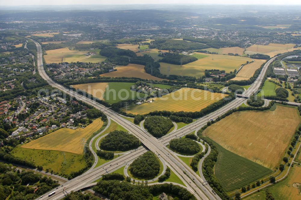 Aerial image Bochum - Autobahnkreuz der Autobahnen A44 und A43 bei Bochum, Nordrhein-Westfalen. Interchange of the freeways A44 and A43 at Bochum, North Rhine-Westphalia.