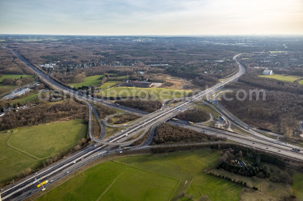 Aerial photograph Ratingen - Breitscheid junction, also Breitscheider cross on the motorway BAB A3 and A52 in Ratingen in the state of North Rhine-Westphalia